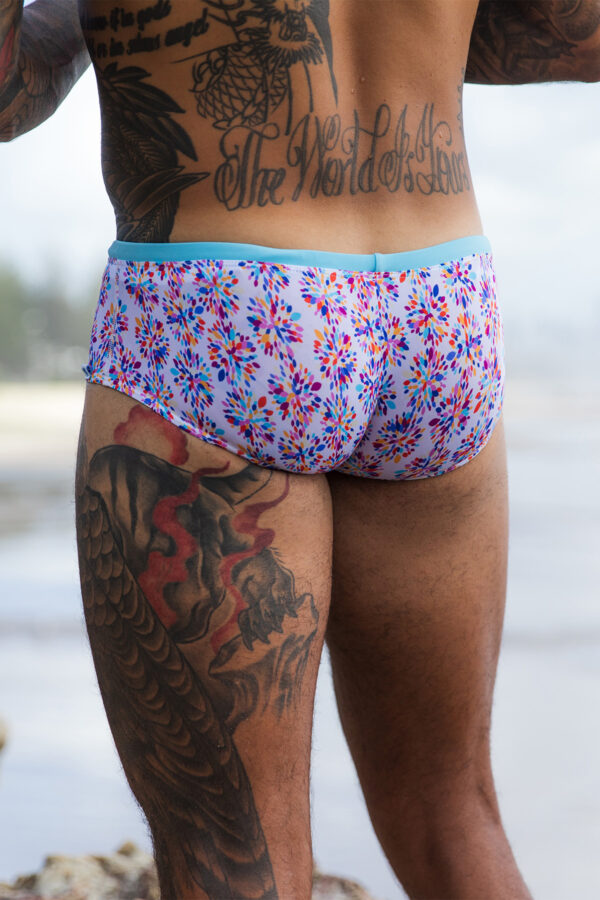 Bells Fireworks 007 Trunks 05