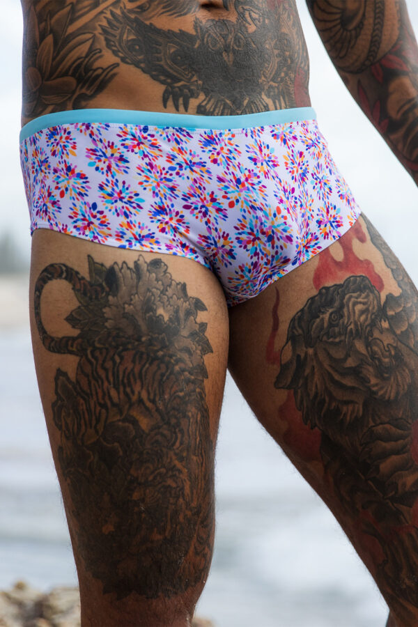 Bells Fireworks 007 Trunks 06