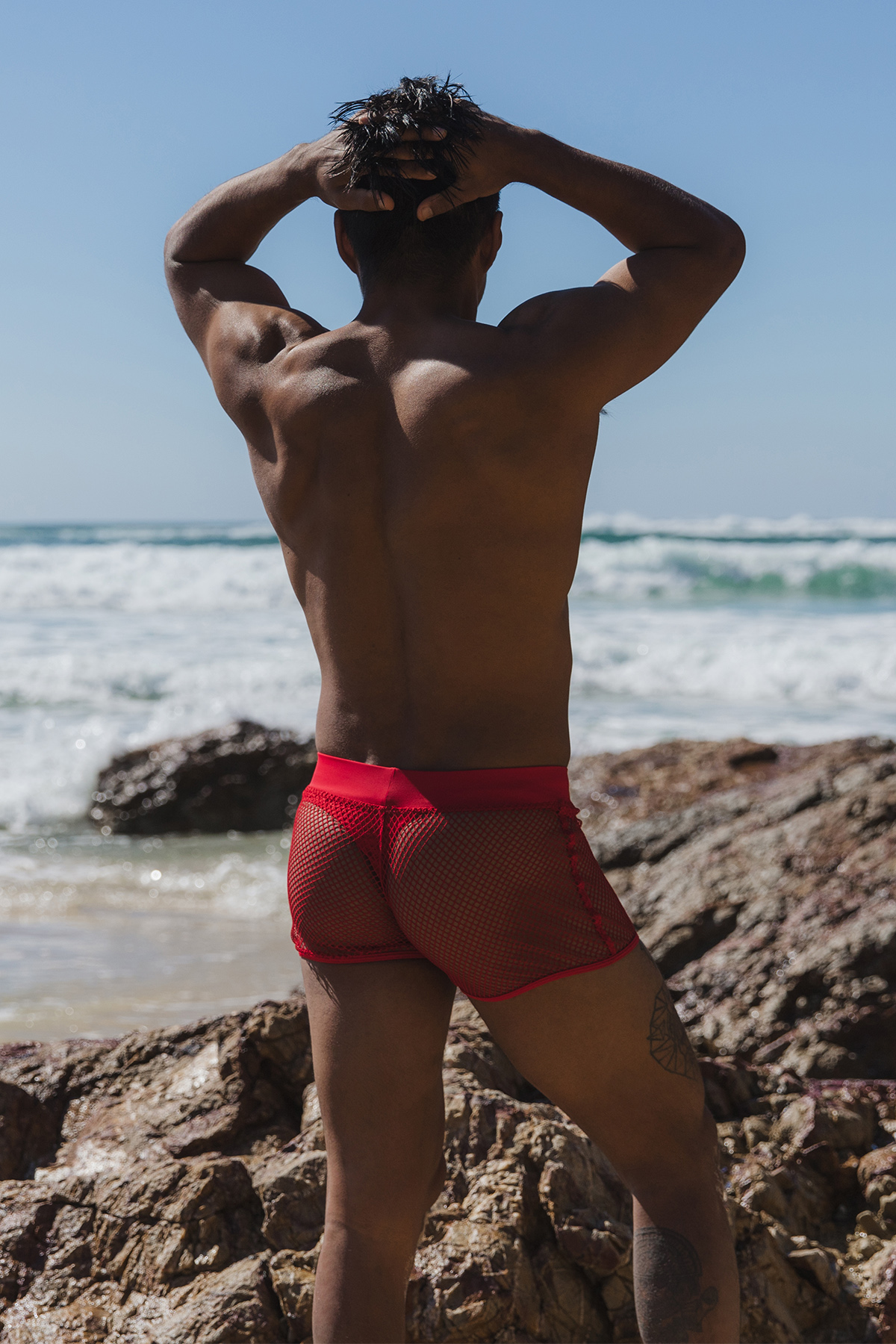 Aruba Red 008 Zip Trunk 03