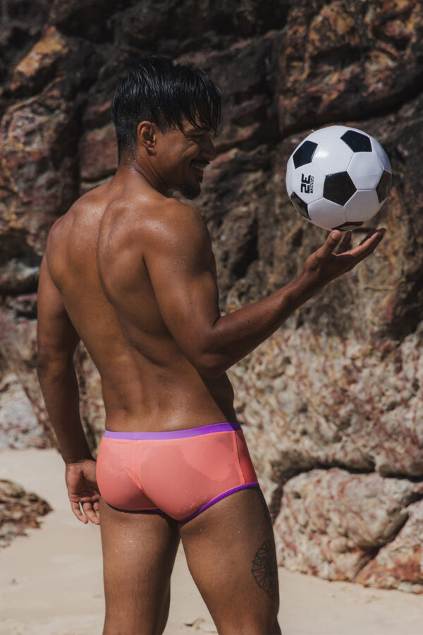 Bells Neon Violet 007 Trunk 04